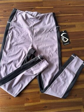 TLF Apparel - NWT -  Alena 7/8 Leggings - S